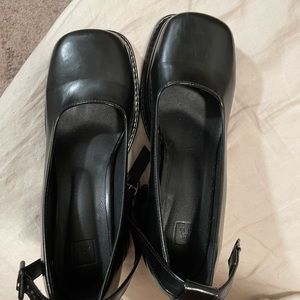 Tezza platform shoes